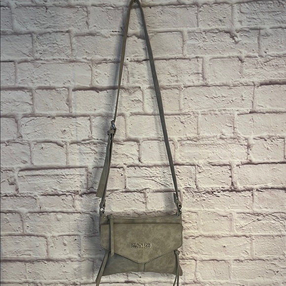 Reaction Kenneth Cole  Crossbody Bag - Picture 13 of 13